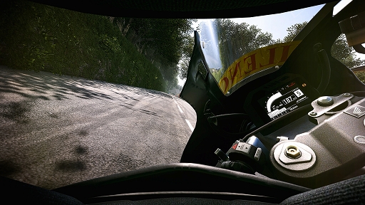 画像ギャラリー No.002のサムネイル画像 / マン島TTをテーマにした新作レーシングシム「TT Isle of Man: Ride on the Edge 3」のゲームプレイを紹介する最新トレイラーが公開に
