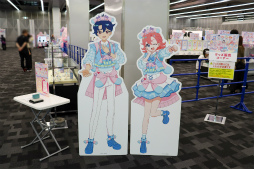 画像ギャラリー No.005のサムネイル画像 / 2m超の特大ムギちゃんやステージイベントで大盛り上がり！　「アイプリワールド2025」をレポート