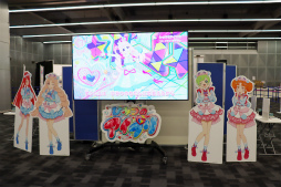 画像ギャラリー No.032のサムネイル画像 / 2m超の特大ムギちゃんやステージイベントで大盛り上がり！　「アイプリワールド2025」をレポート