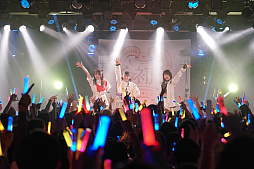 画像ギャラリー No.025のサムネイル画像 / 「学園アイドルマスター」初のライブツアー“DEBUT LIVE 初 TOUR”が開幕。「初声公演」の配信をレポート
