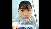 画像ギャラリー No.003のサムネイル画像 / 「Pokémon Trading Card Game Pocket」,伊藤沙莉さん出演のCM第2弾を本日より順次公開。トレード機能で友だちとカード交換を楽しむ
