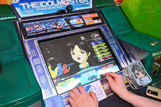 画像ギャラリー No.050のサムネイル画像 / アイマス20周年にアケマス初体験! 初代「THE IDOLM@STER」を学マスPが遊び,時代を越えて“アイ”される,原点を知る
