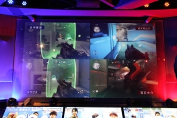 画像ギャラリー No.019のサムネイル画像 / PlayStation 4のカウントダウンイベントが銀座で開催。多数のゲームクリエイターや著名人が集結した会場の模様をレポート