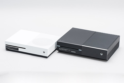 画像ギャラリー No.007のサムネイル画像 / 「Xbox One S」分解レポート。内部構造のシンプルさは維持しつつ，カスタムAPUの低消費電力効果を小型化に活かしたマシンだった