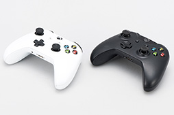 画像ギャラリー No.024のサムネイル画像 / 「Xbox One S」分解レポート。内部構造のシンプルさは維持しつつ，カスタムAPUの低消費電力効果を小型化に活かしたマシンだった