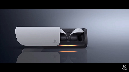 画像ギャラリー No.004のサムネイル画像 / PlayStation 5のゲームを手元で楽しめる？　コントローラとディスプレイが一体化した新デバイスが発表に。ワイヤレスイヤホンも