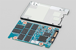 画像ギャラリー No.007のサムネイル画像 / HW短評:SanDisk「Extreme Pro Solid State Drive」(1)