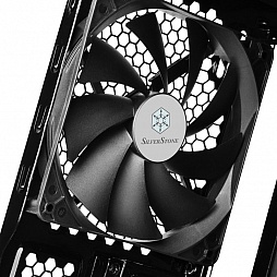 画像ギャラリー No.008のサムネイル画像 / フロント3連ファンが目を惹くSilverStoneのゲーマー向けATXケース「Primera Series PM01」,国内発売決定