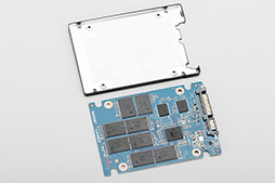画像ギャラリー No.009のサムネイル画像 / Western Digital初のSSD「WD Blue SSD」レビュー。PCMark 8の高負荷テストで真の実力を洗い出してみた