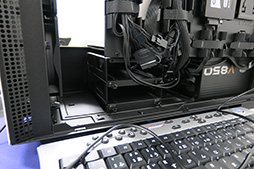 画像ギャラリー No.010のサムネイル画像 / クラウドベースの機械学習でファンを制御? NZXTがゲーマー向けPCケース「H700i」などを発表