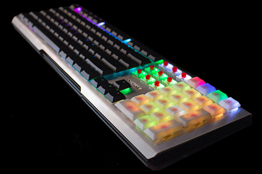 画像ギャラリー No.008のサムネイル画像 / ［CES 2018］Cherry，低背タイプの新型メカニカルスイッチ「Cherry MX Low Profile RGB」を発表。既存スイッチと比べて背丈は64％程度に