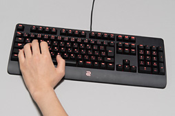 画像ギャラリー No.039のサムネイル画像 / 4Gamerのキーボードレビューをプロゲーマーのdelave氏が新たに担当。まずは既存のキースイッチを一斉テストのうえ，レビュー方針を大いに語る