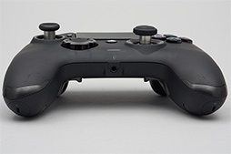 画像ギャラリー No.012のサムネイル画像 / カスタマイズ可能なPC＆PS4用ゲームパッド「Revolution Pro Controller 2」レビュー。4つの追加ボタンと調整可能なアナログスティックが魅力