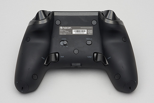 画像ギャラリー No.022のサムネイル画像 / カスタマイズ可能なPC＆PS4用ゲームパッド「Revolution Pro Controller 2」レビュー。4つの追加ボタンと調整可能なアナログスティックが魅力
