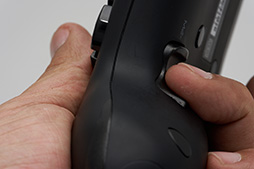 画像ギャラリー No.046のサムネイル画像 / カスタマイズ可能なPC＆PS4用ゲームパッド「Revolution Pro Controller 2」レビュー。4つの追加ボタンと調整可能なアナログスティックが魅力