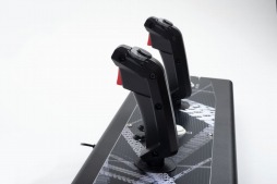 画像ギャラリー No.003のサムネイル画像 / タニタのPS4用ツインスティックがTGS 2019に出展決定。亙 重郎氏と開発チームによる座談会動画を公開