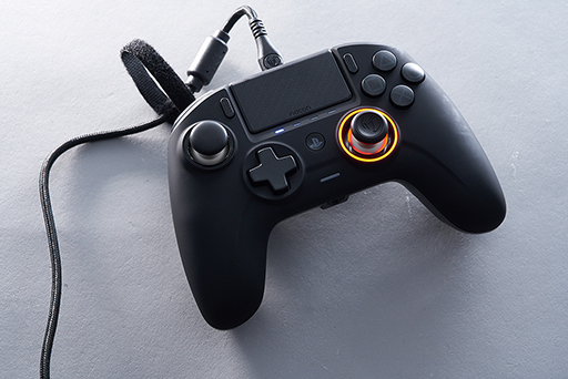 画像ギャラリー No.001のサムネイル画像 / PC&PS4用ゲームパッド「Revolution Unlimited Pro Controller」レビュー。カスタマイズ可能なゲームパッド新製品の進化点をチェック