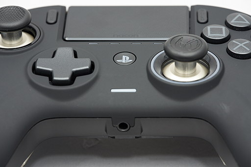 画像ギャラリー No.012のサムネイル画像 / PC&PS4用ゲームパッド「Revolution Unlimited Pro Controller」レビュー。カスタマイズ可能なゲームパッド新製品の進化点をチェック