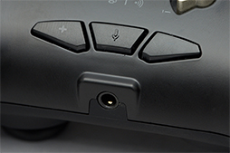 画像ギャラリー No.026のサムネイル画像 / PC&PS4用ゲームパッド「Revolution Unlimited Pro Controller」レビュー。カスタマイズ可能なゲームパッド新製品の進化点をチェック