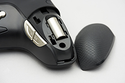 画像ギャラリー No.031のサムネイル画像 / PC&PS4用ゲームパッド「Revolution Unlimited Pro Controller」レビュー。カスタマイズ可能なゲームパッド新製品の進化点をチェック