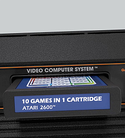 画像ギャラリー No.005のサムネイル画像 / 新たなゲーム機「Atari 2600＋」をAtariが発表。ミニ系ハードでも非公認互換機でもない，狂気の“Atari 2600の形をしたAtari 7800互換機”