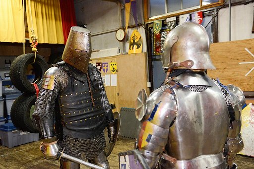 画像ギャラリー No.042のサムネイル画像 / 「DARK SOULS II」の剣術指導をしたジェイ・ノイズ氏に「騎士道剣術」を教えてもらった。中世文化を伝えるティンタジェルの門を叩く