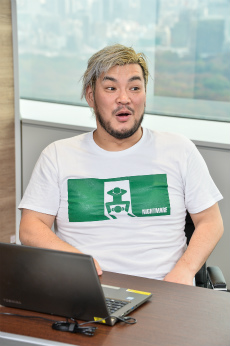 画像ギャラリー No.022のサムネイル画像 / 【PR】男色ディーノ選手がデバッグ業務に挑戦。適性テストの結果はいかに？ デジタルハーツの“エキスパートデバッガー”に突撃取材も