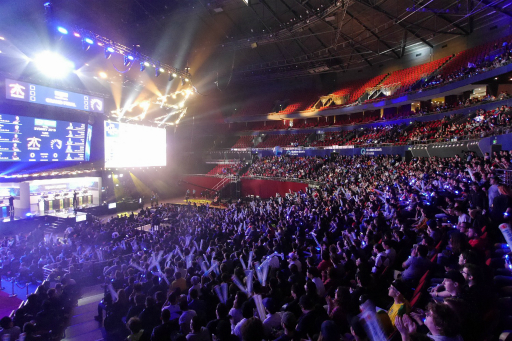 画像ギャラリー No.002のサムネイル画像 / 中国のeスポーツ市場規模は約8000億円で，日本のeスポーツ産業に一番期待している国はブラジル……？