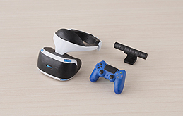 画像ギャラリー No.002のサムネイル画像 / フィギュアの小物にぴったり(?) PS4本体とPS VRのミニチュアフィギュアがカプセル自販機で8月第2週より順次発売へ