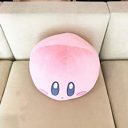 画像ギャラリー No.006のサムネイル画像 / 「星のカービィ」のカービィやワドルディ,メタナイトをモチーフにしたクッションが登場
