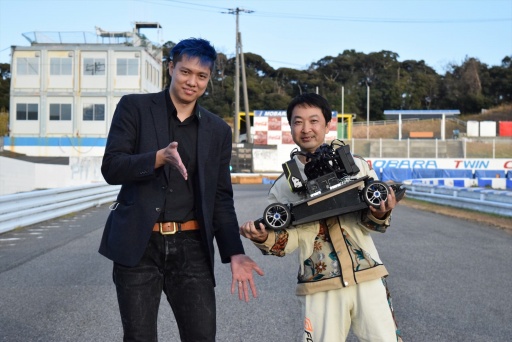 画像ギャラリー No.018のサムネイル画像 / サーキットを“最速で走るPC”の実現に挑んだプロフェッショナルの記録。「セガ世界最速!?パソコンプレゼントキャンペーン」撮影現場レポート