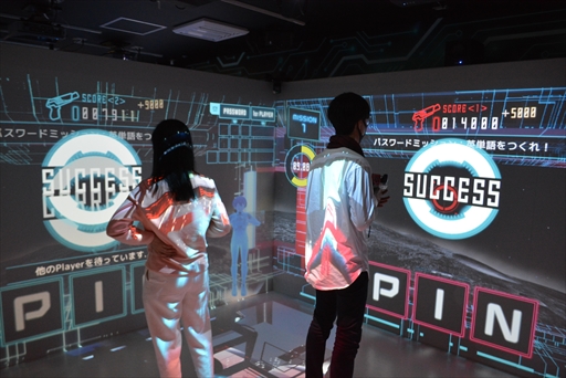 画像ギャラリー No.009のサムネイル画像 / タイトーステーション池袋西口店に体験型アトラクションスポットX-STATIONが誕生。ここでしか体験できない新作タイトルの魅力をレポート