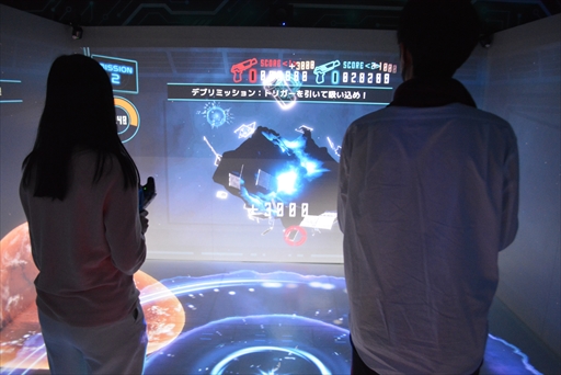 画像ギャラリー No.010のサムネイル画像 / タイトーステーション池袋西口店に体験型アトラクションスポットX-STATIONが誕生。ここでしか体験できない新作タイトルの魅力をレポート
