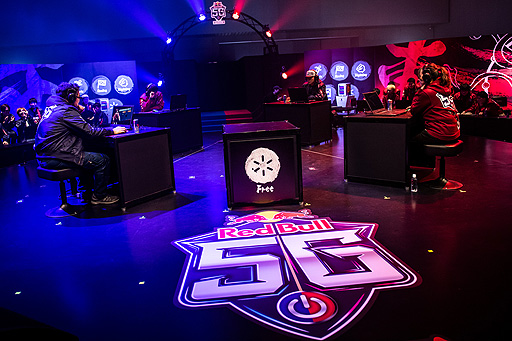 画像ギャラリー No.009のサムネイル画像 / レッドブル，東西対抗イベント・Red Bull 5G 2022のエントリー受付をスタート。“SHOOTERジャンル”の「VALORANT」を含む5タイトルで戦う